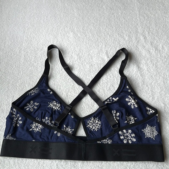 TOMBOYX Snowflake Bralette - Picture 13 of 14
